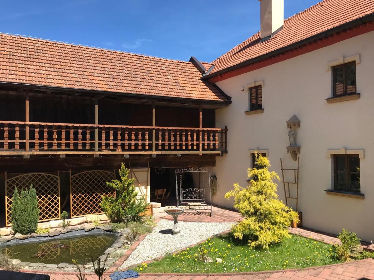 Zamecek Zdiky - Zamecky Apartman Bujanov المظهر الخارجي الصورة